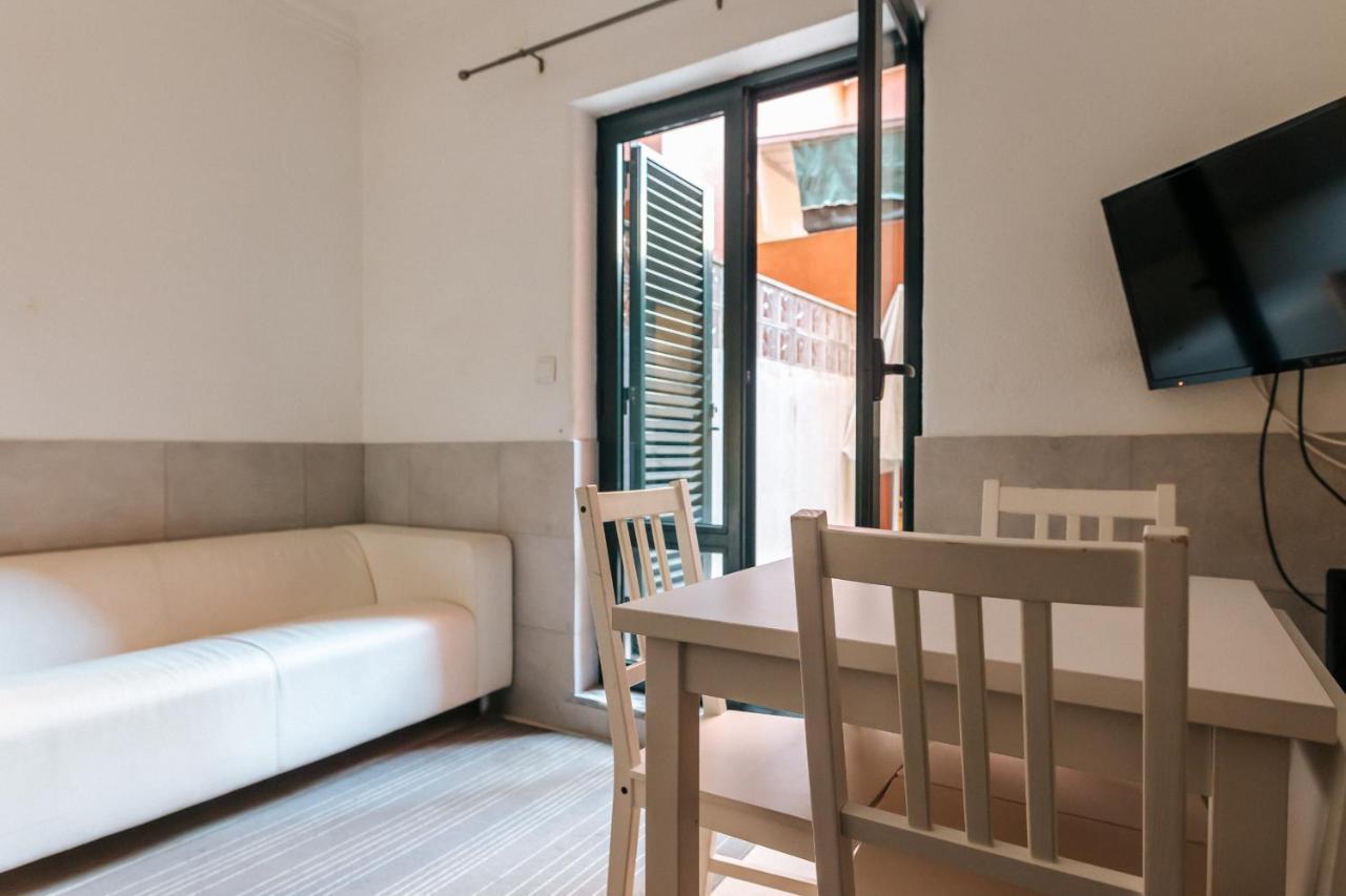 Appartement Terrace Flat Near River